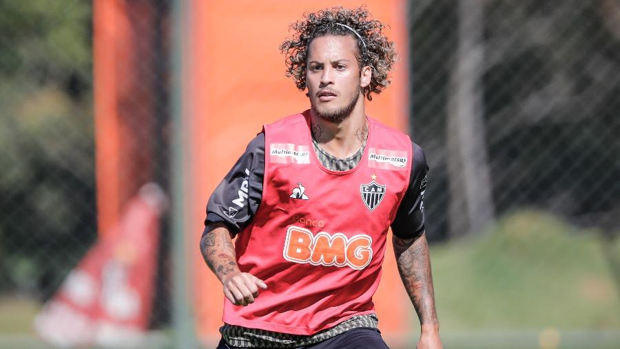 Flamengo mantém olho vivo em Guga e caminha com cuidado antes de oferta ao Galo