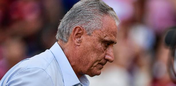 Flamengo em crise busca reviravolta diante de Corinthians liderado por Tite.