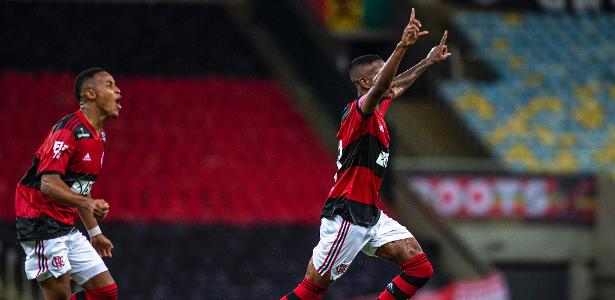 Jovem Max vive noite de herói no Flamengo