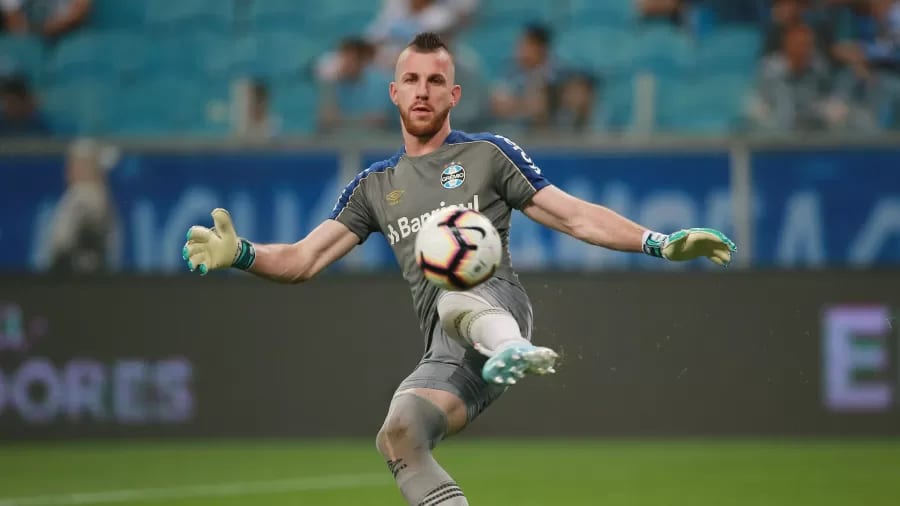 Atlético-MG x Grêmio: Hulk e Suárez colecionam semelhanças antes de  confronto direto, futebol