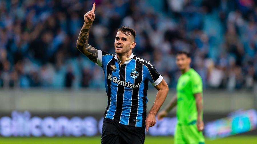 Reservas do Grêmio goleiam Sindicato com seis gols de dupla André e Vizeu