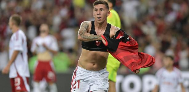 Herói do Flamengo no Mundial Sub-20: novidades sobre carreira e paternidade aos 18.