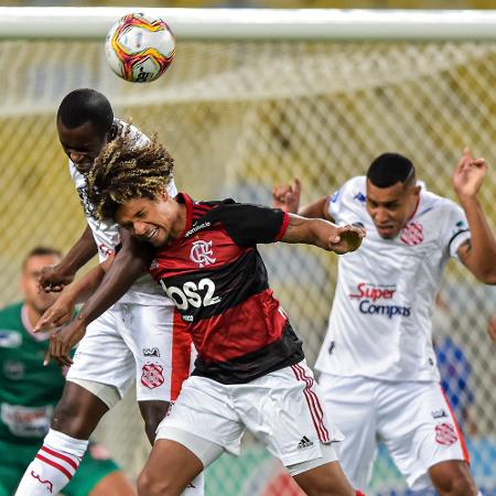 [COMENTE]: Qual sua opinião sobre a briga entre Flamengo e a Globo?