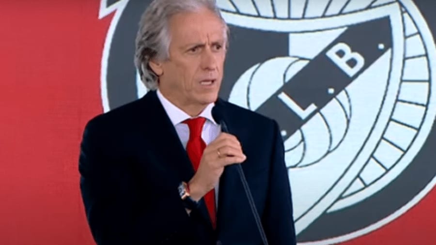 Benfica faz pagamento da multa rescisória de Jesus ao Fla e finaliza processo que envolvia a contratação do treinador