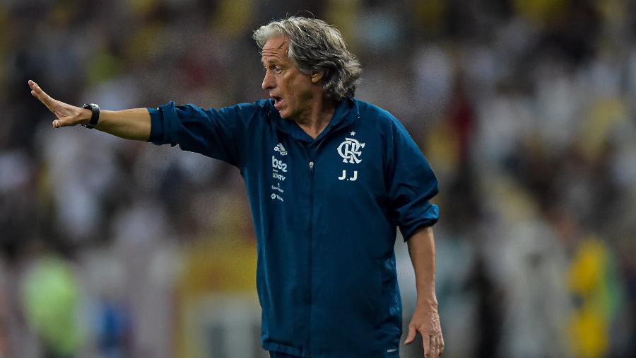 É melhor se acostumar com a arrogância de Jorge Jesus