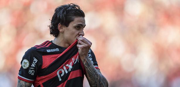 Pedro: O Artilheiro e Assistente Que Impulsiona o Jogo no Flamengo