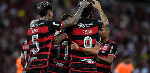 Flamengo mantém time titular para decisão do Campeonato Carioca.