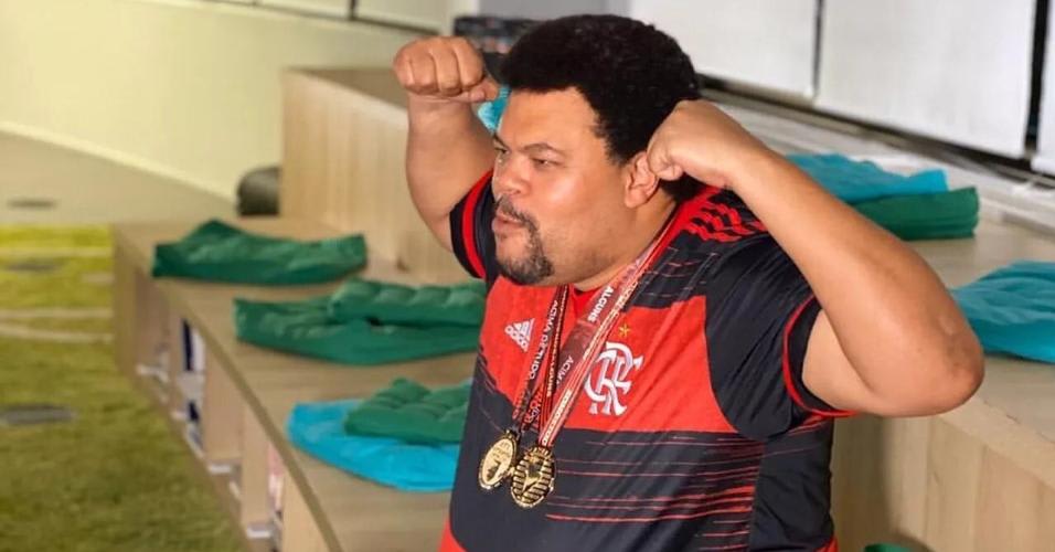 Babu converteu apelido racista do futebol e zerou a vida: dívidas estão pagas e virou amigo de Zico