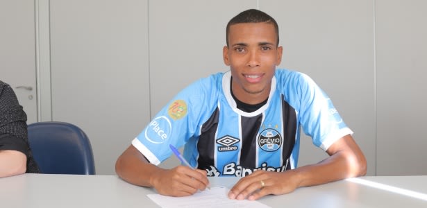 Madson chega ao Grêmio e revela espelho em concorrente Léo Moura