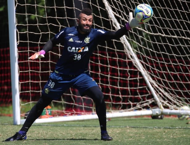 Com vaga garantida e de olho no Vasco, Fla escala reservas na Primeira Liga