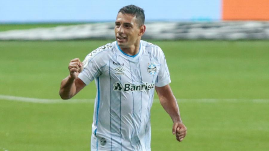 Diego Souza entra no top 10 dos maiores artilheiros do Brasileirão