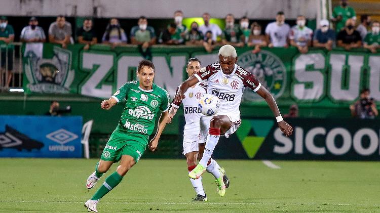 Melhores momentos: Chapecoense 2x2 Flamengo | 30º rodada do Brasileirão 2021