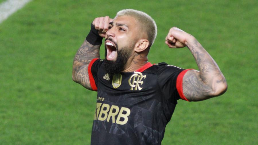 Gabigol volta à Vila um ano após lançar rap e tenta ser hit de novo no Fla