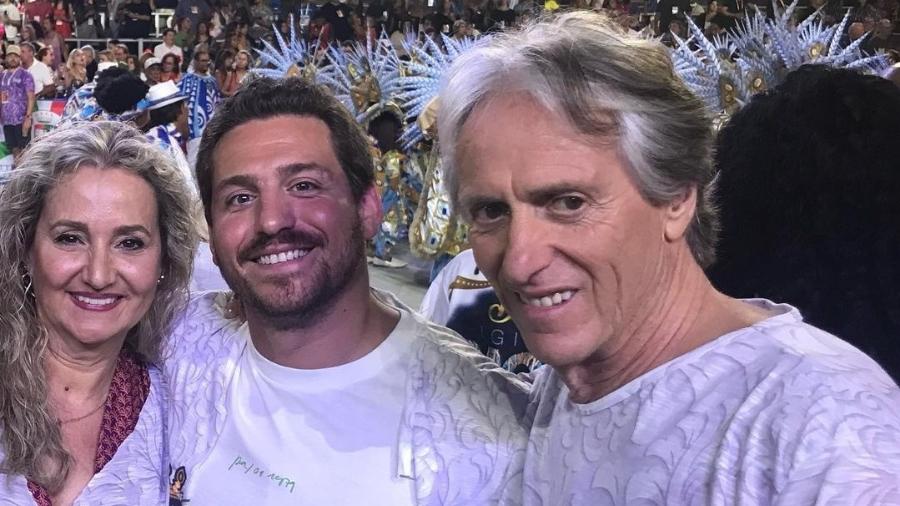 Jorge Jesus se declara ao Rio após curtir carnaval: Voltei onde deixei bons amigos