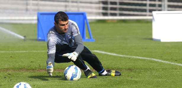 Chegada de Paulo Victor abre caminho para indicado de Felipão deixar Grêmio