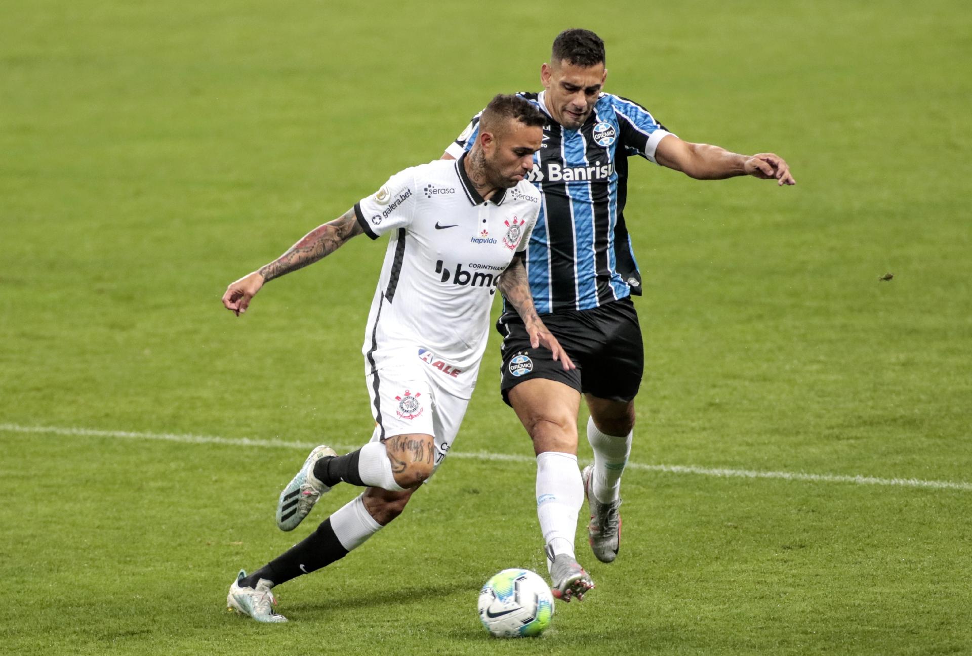 Grêmio tenta tirar zero do placar fora de casa após três jogos contra o Corinthians