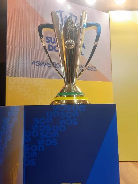 CBF mostra detalhes da taça da Supercopa e anuncia preço de ingressos