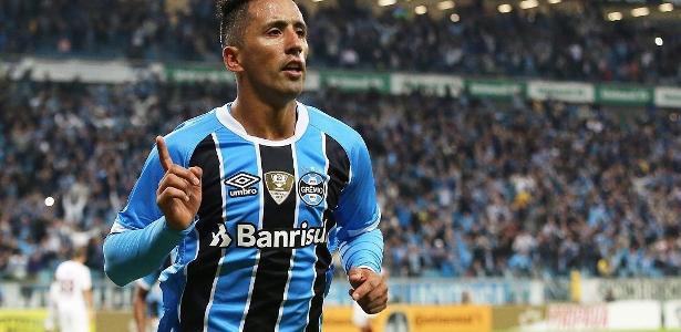 Barrios supera Bolaños, vira artilheiro e peça-chave do Grêmio em 15 jogos