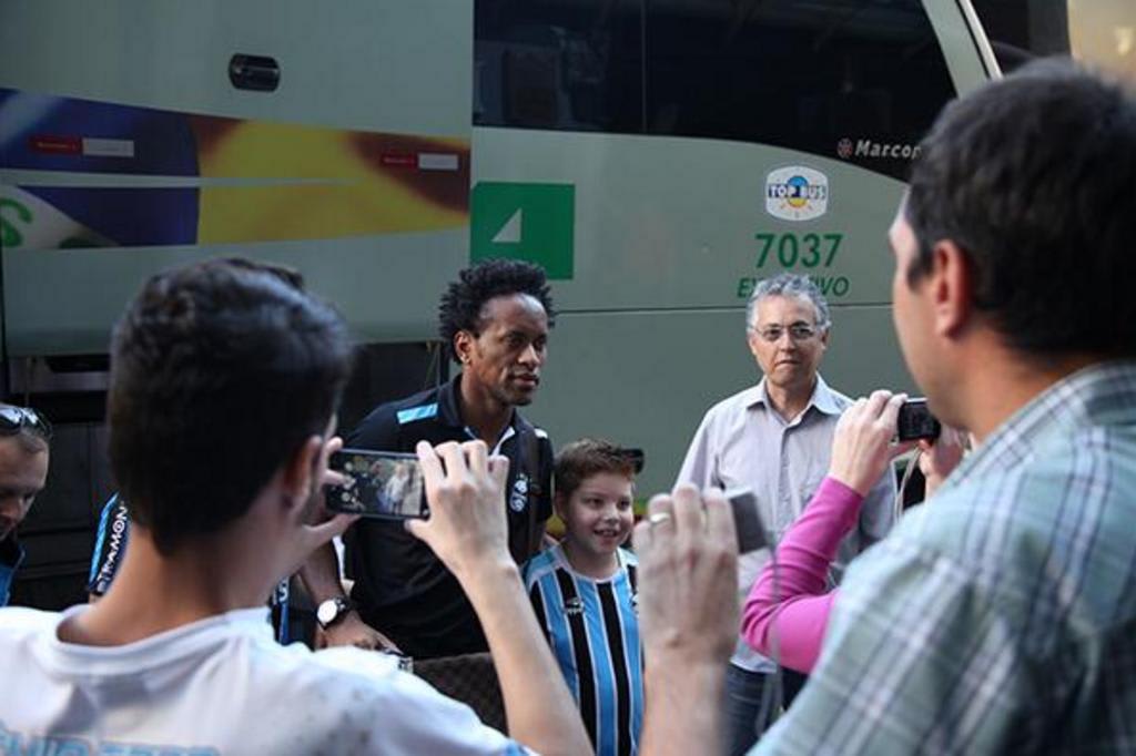 Antes de amistosos, Grêmio é recebido com festa no Paraná