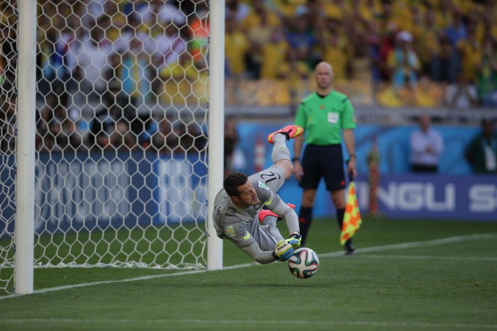 [COPA 2014]Goleiros são os protagonistas da Copa