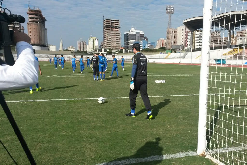 Mesmo com partida à noite, Grêmio treina pela manhã em Maringá