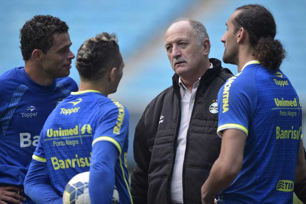 Na semana Gre-Nal, Felipão terá de injetar ânimo no time do Grêmio