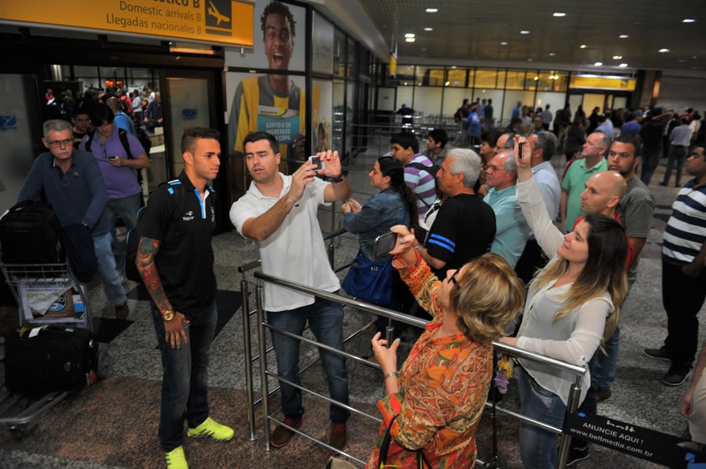 Rhodolfo pede desculpas por irritação após derrota para o Cruzeiro