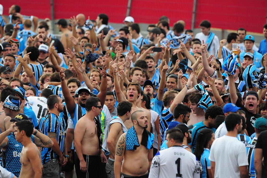 Organizadas do Grêmio negam ter iniciado confusão no Gre-Nal