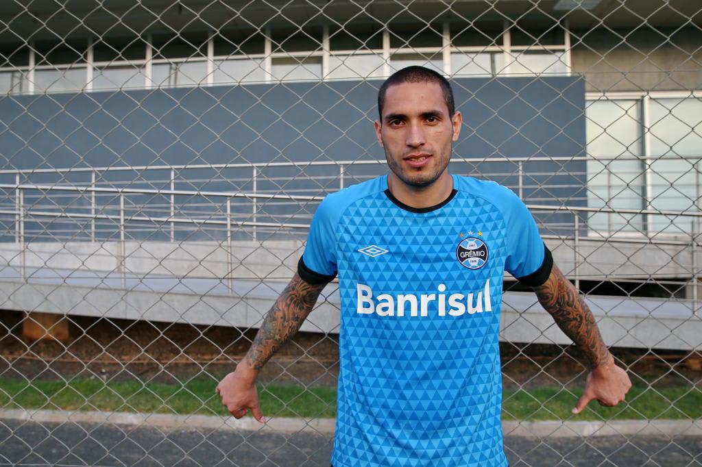 Amigo de Suárez, Braian evita comparações com Barcos: Quero construir minha história no Grêmio