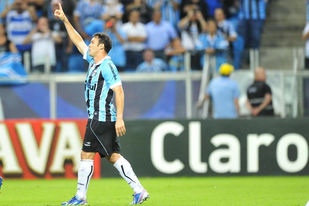 Na Justiça, Kleber alega danos morais e cobra R$ 30 milhões do Grêmio