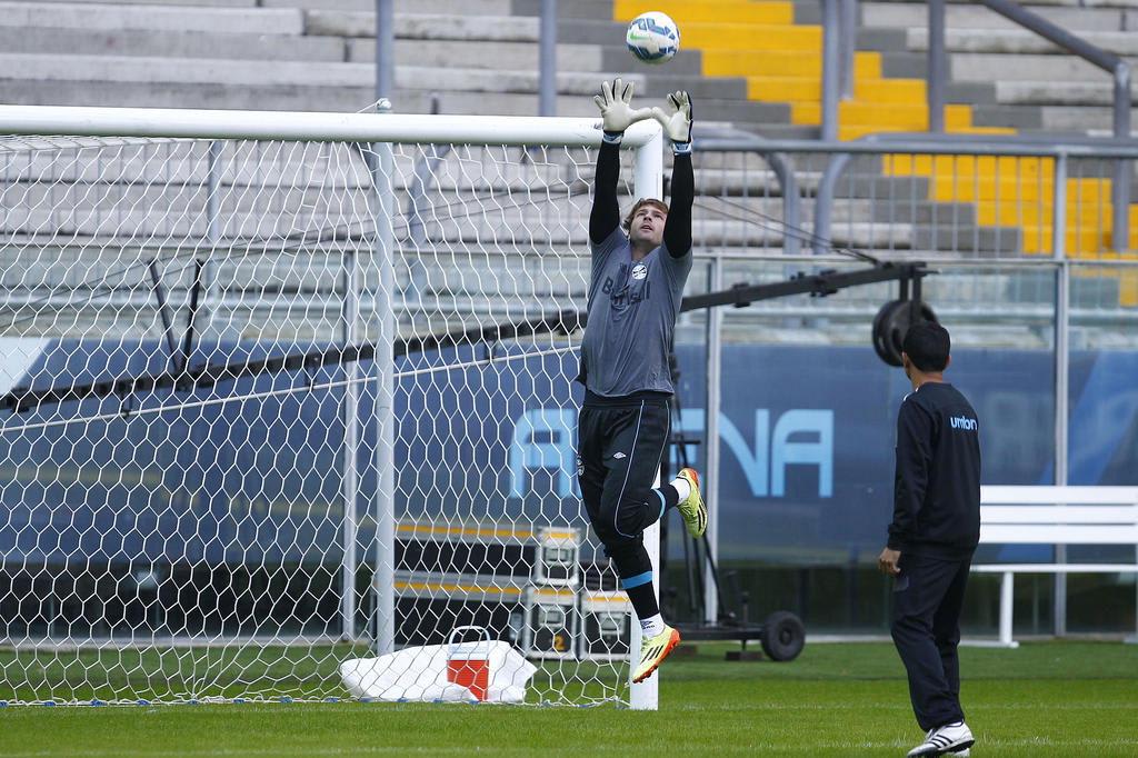 VÍDEO: conheça o treinamento dos goleiros do Grêmio