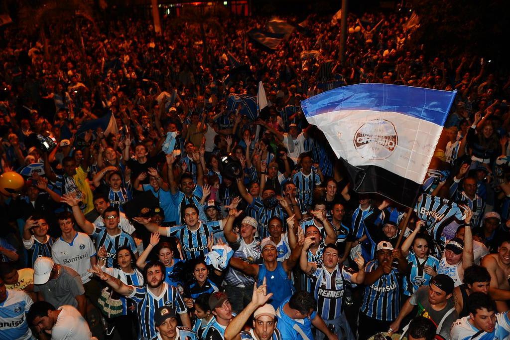 Coluna do Cacalo: Torcedor gremista sonha com o título nacional