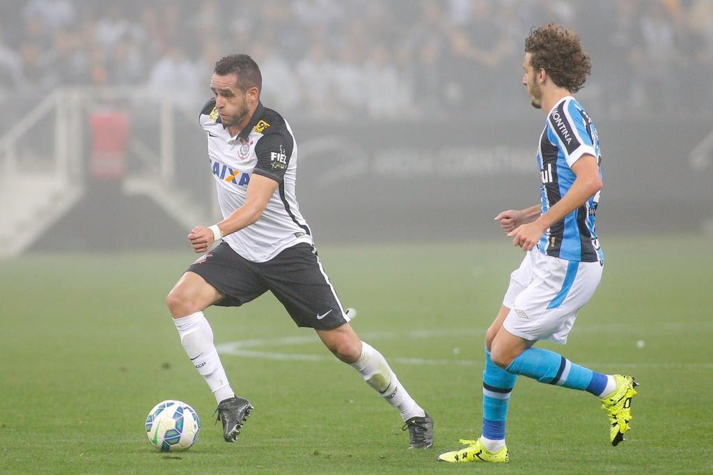 Jogo tático e protagonismo tricolor: o que a imprensa paulista falou de Corinthians x Grêmio