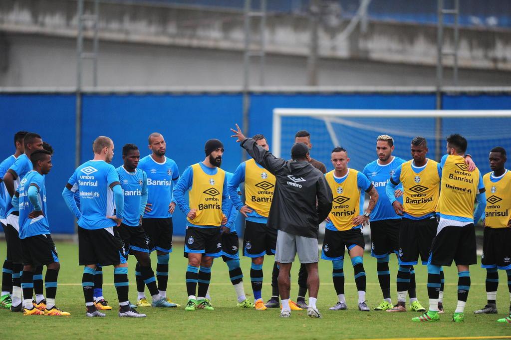 Roger aposta na dupla Lincoln e Douglas contra o Lajeadense