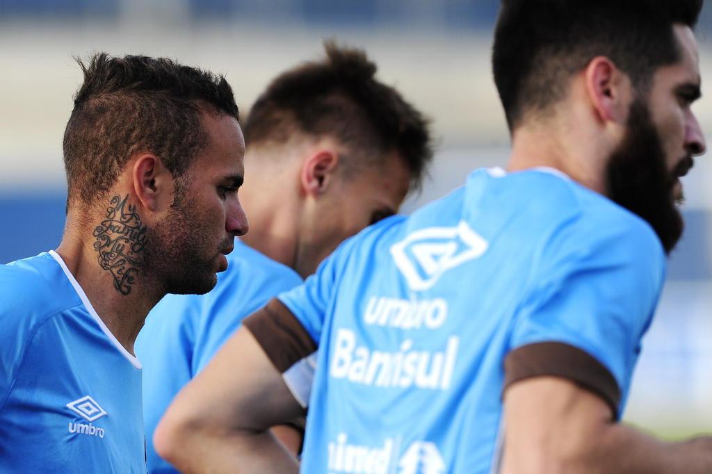 Em baixa, Luan atinge marca de 46 dias sem gols pelo Grêmio