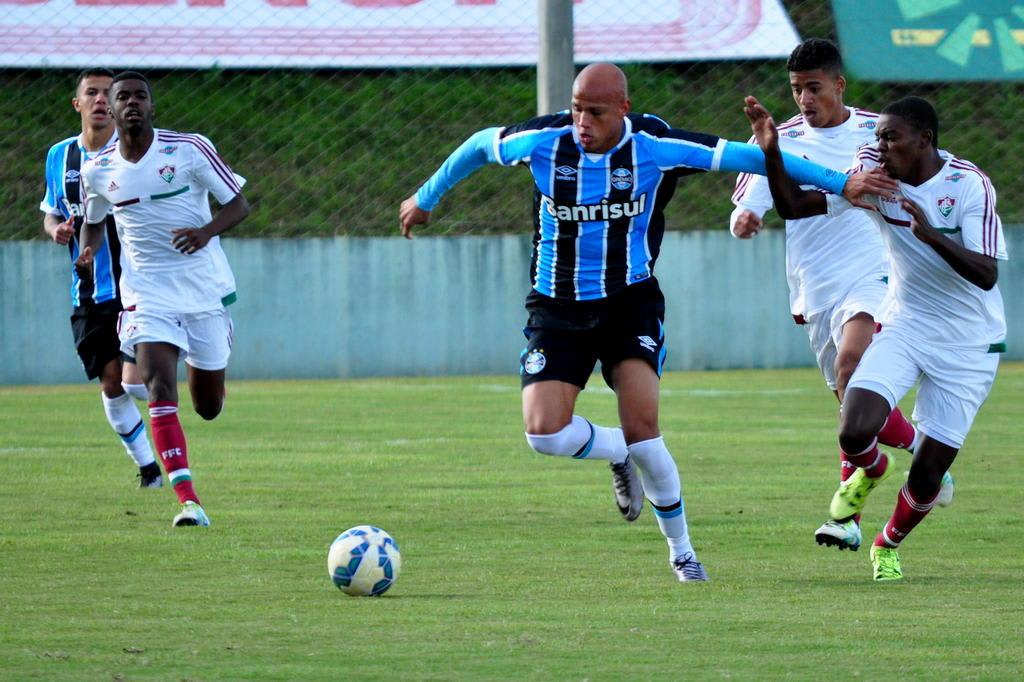 Grêmio perde para o Fluminense na estreia do Brasileiro Sub-20