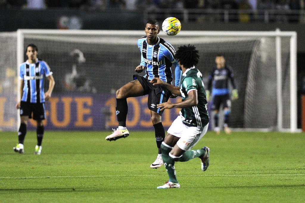 Grêmio não sofria quatro gols no mesmo jogo desde o Gre-Nal de 2014