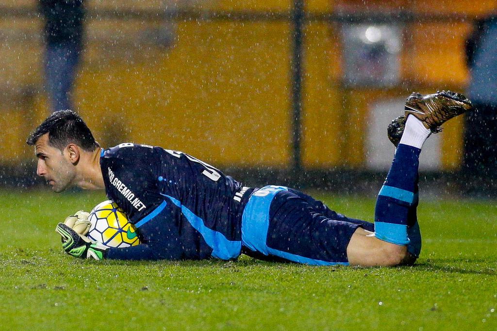 Bruno Grassi admite falha no quarto gol do Palmeiras: Poderia ter saído