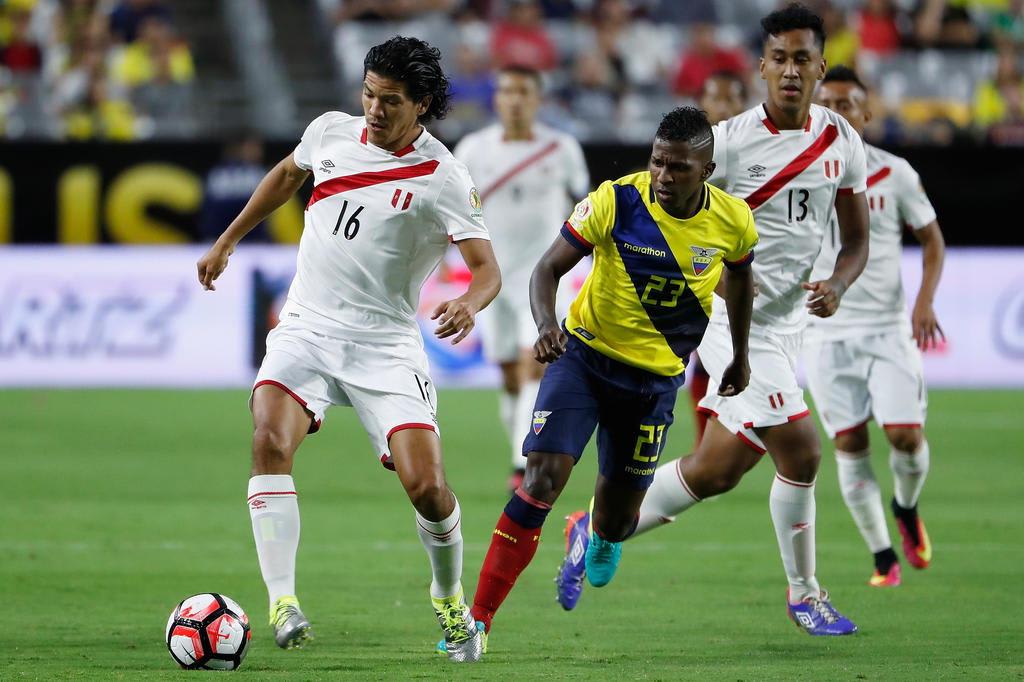 Miller Bolaños sofre distensão muscular de grau 1 e não deve jogar contra o Haiti