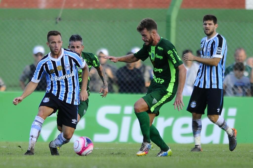 Atlético-MG x Grêmio: Hulk e Suárez colecionam semelhanças antes de  confronto direto, futebol