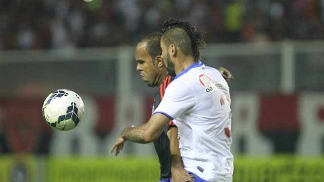 Flamengo emendará jogos com Figueirense e Cruzeiro e treinará fora do Rio antes do recesso para a Copa