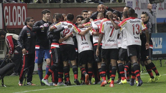 Cristóvão ganha sobrevida no Flamengo após ‘pancadas’ e destaca comportamento do time: ‘Precisávamos dessa resposta’