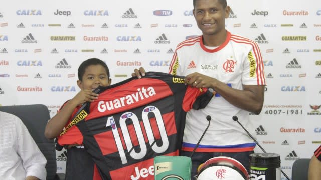 Flamengo mantém foco no G-4 enquanto inicia processo de renovação com jogadores e pensa em 2016