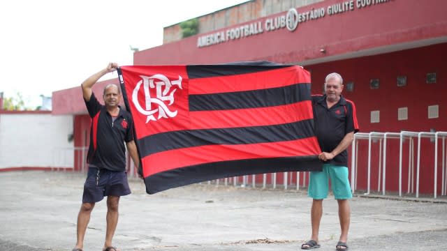 Vizinhos do Giulite Coutinho aprovam jogos do Flamengo no estádio, mas pedem reforço policial na região