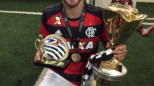 Flamengo inicia transição gradual e Muricy vai observar jovens campeões aos poucos