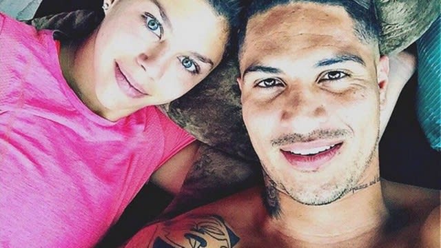 Noiva de Paolo Guerrero comemora fim de jejum de atacante do Flamengo