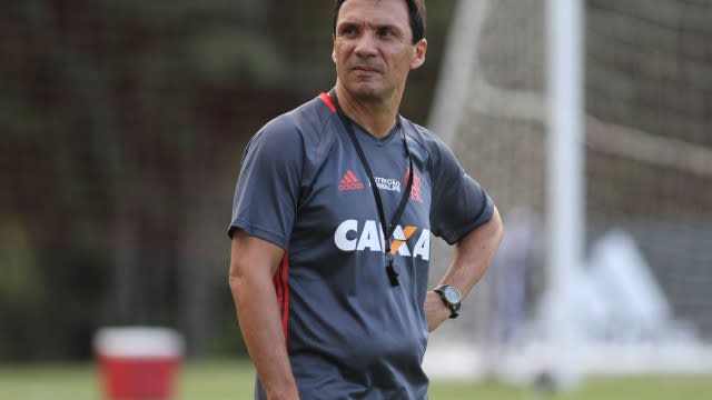 Zé Ricardo admite que atacante rendeu abaixo do esperado contra o Santos