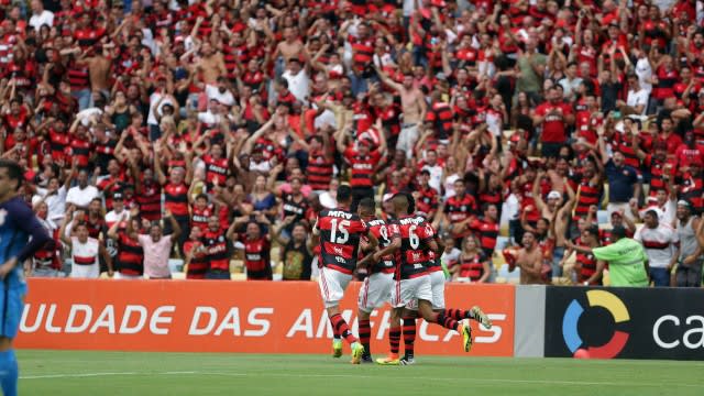 Flamengo é o único time que não era líder no fim da 32ª rodada e terminou campeão brasileiro