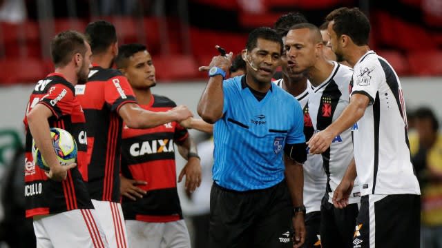 Dirigente do Flamengo debocha de decisão da Ferj de afastar o árbitro do clássico