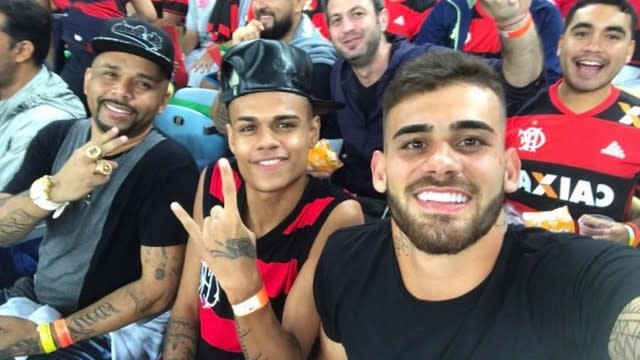 Fora de jogo do Flamengo, Felipe Vizeu nega que foi barrado por dirigente: ‘Foi opção do treinador’